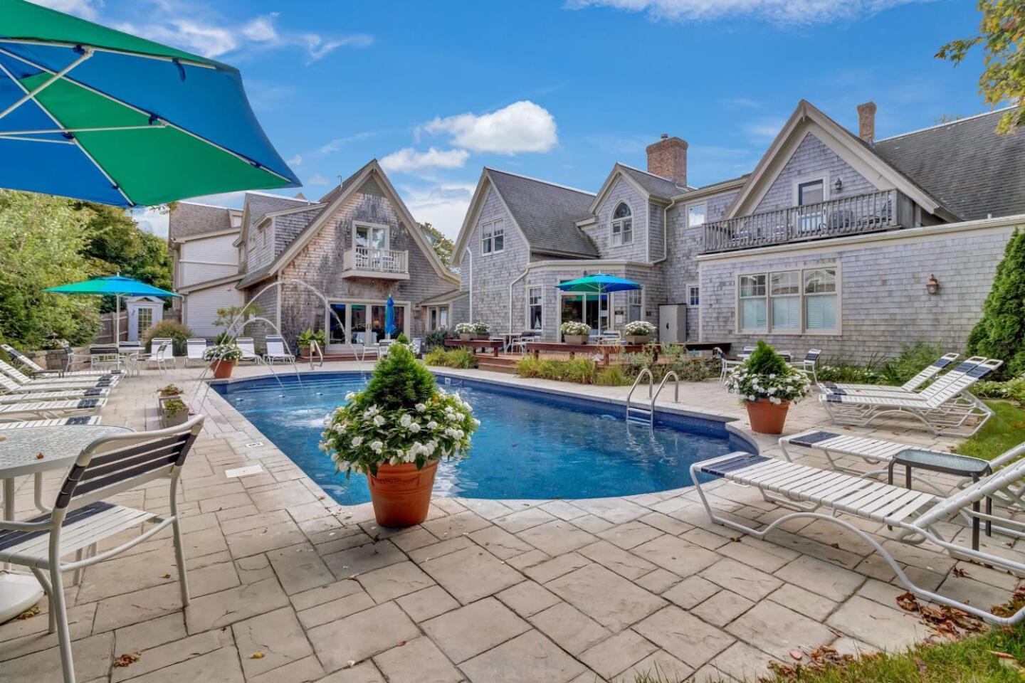 Inn The Winstead 4*
